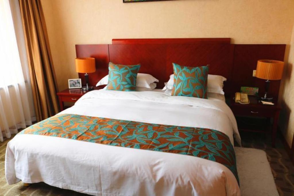 Qingdao Royal Garden Hotel Dış mekan fotoğraf