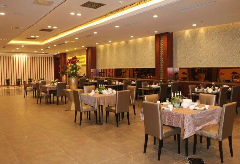 Qingdao Royal Garden Hotel Dış mekan fotoğraf
